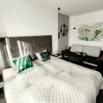 Apartment 118 W Pieciogwiazdkowym Plaza 200 M Dobruk Prywatny Kolobrzeg