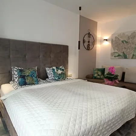 118 W Pieciogwiazdkowym Plaza 200 M Dobruk Prywatny * Kolobrzeg