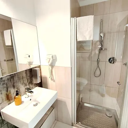 118 W Pieciogwiazdkowym Plaza 200 M Dobruk Prywatny Апартаменты